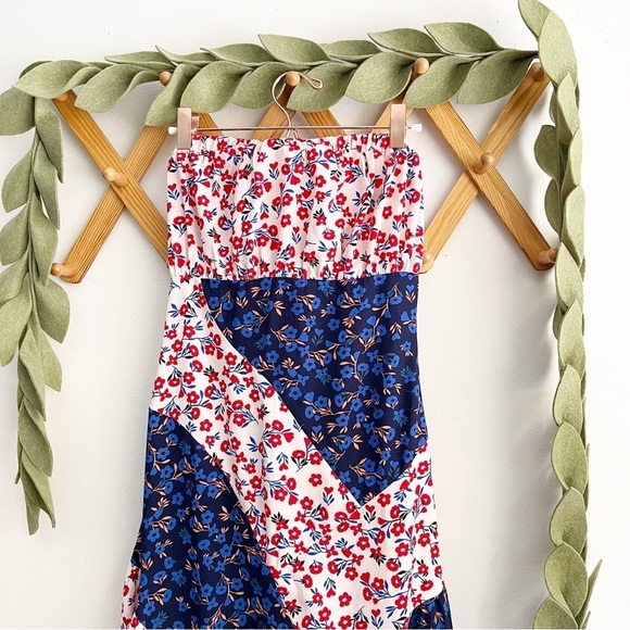 Lulu’s Floral Strapless Midi Dress - Picture 8 of 15